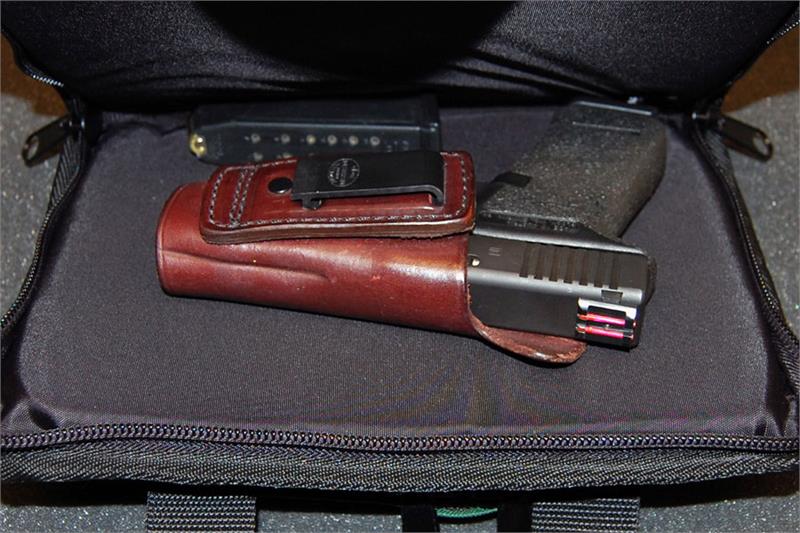 Safe Direction bag-Green6 detail Safe Direction firearm bag open detail